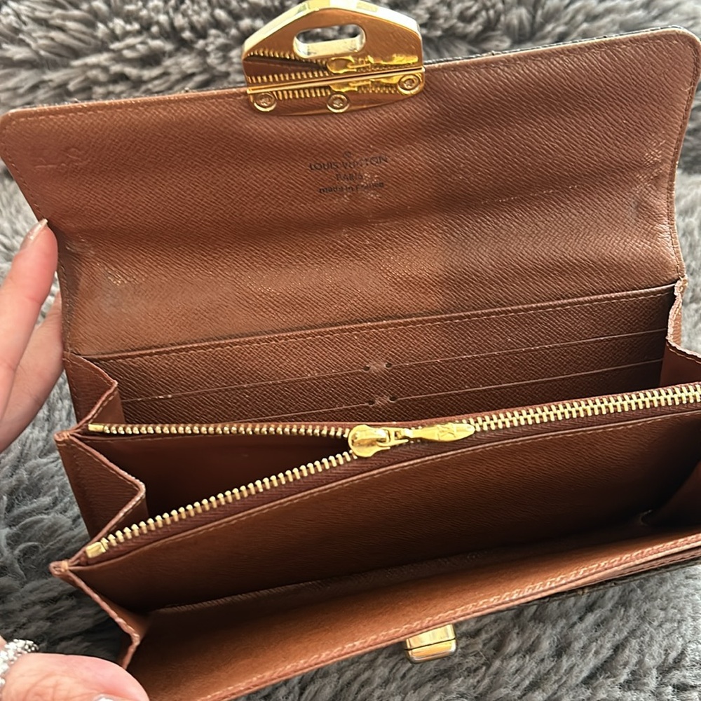 Louis Vuitton Etoile Wallet - Picture 4 of 7